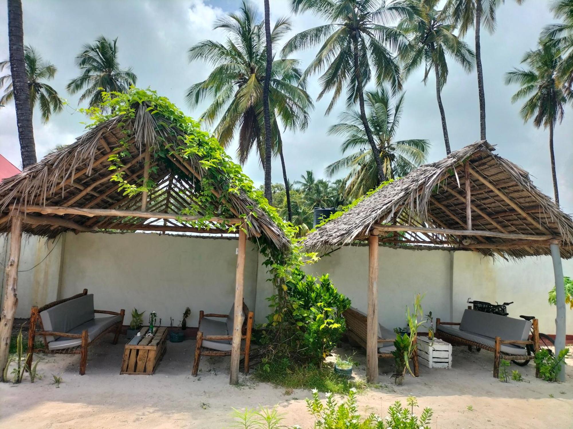 Mambo Leo Hostel Paje Exterior foto